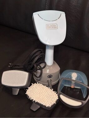 BLACK AND DECKER CLOTHES STEAMER!
Almost like new! 
No Box